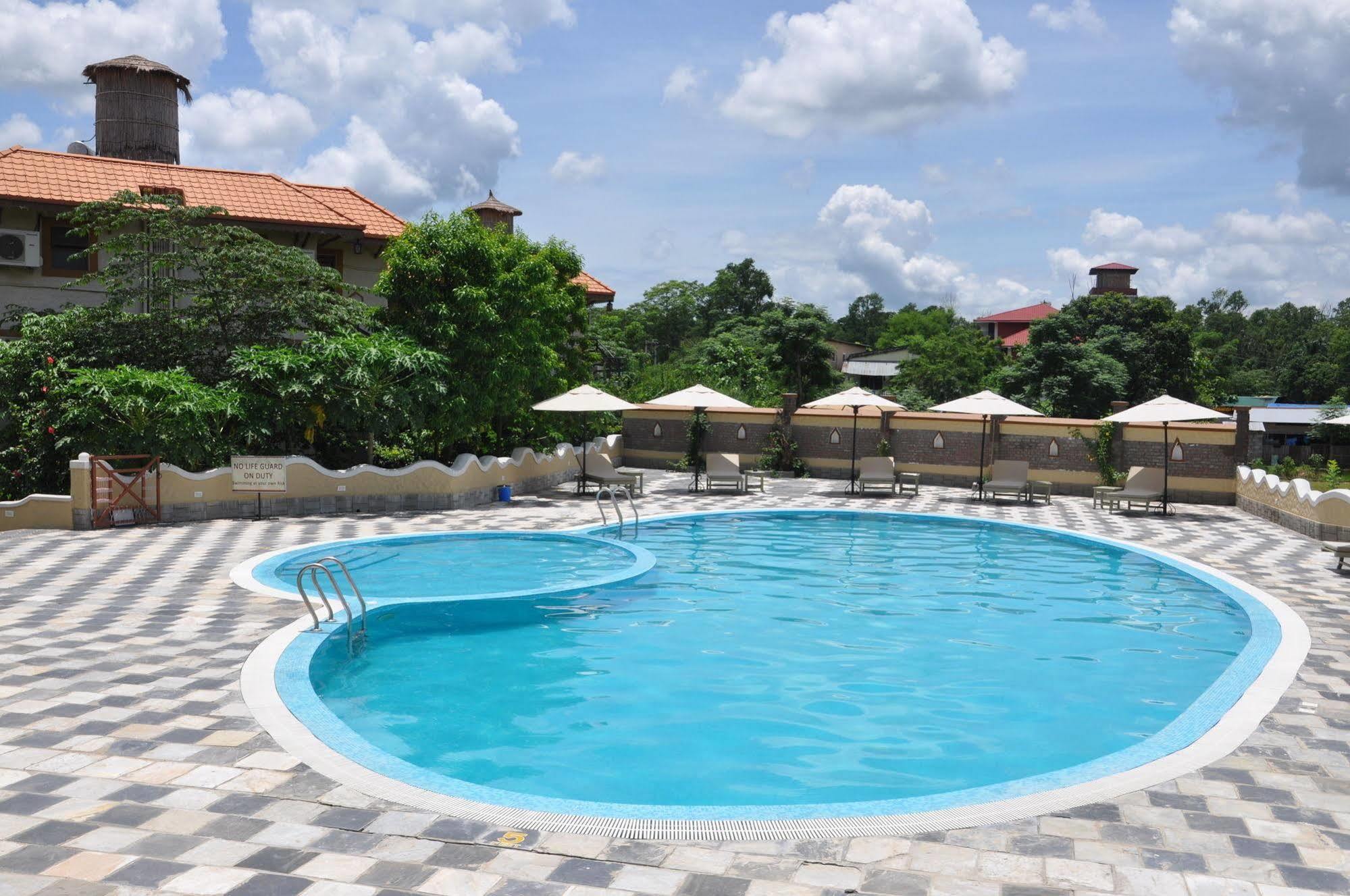 Green Park Chitwan Sauraha Εξωτερικό φωτογραφία